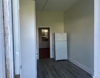 68 Jerusalem Avenue - Photo Thumbnail 3