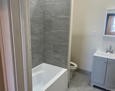 68 Jerusalem Avenue - Photo Thumbnail 7