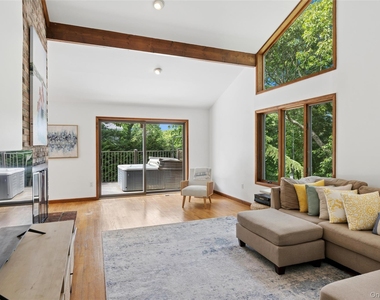620 Wunneweta Road - Photo Thumbnail 8