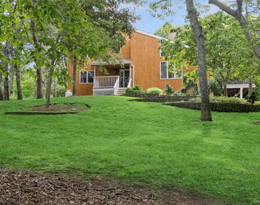 620 Wunneweta Road - Photo Thumbnail 1
