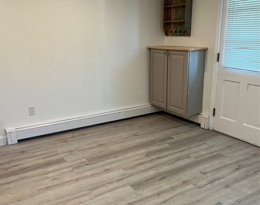 315 Gainsborg Avenue E - Photo Thumbnail 6