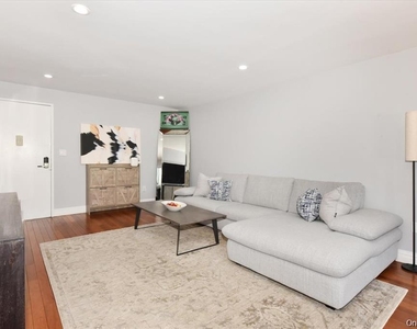 320 East Shore Road - Photo Thumbnail 4