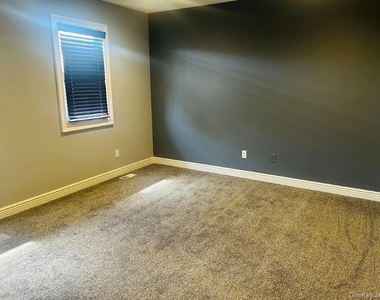 113 Alicia Drive - Photo Thumbnail 12