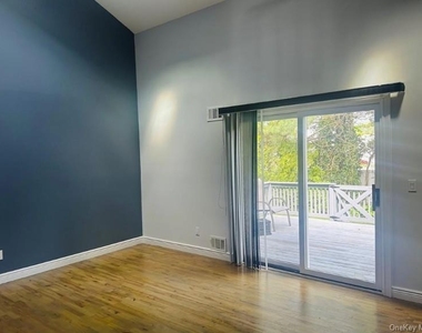 113 Alicia Drive - Photo Thumbnail 8