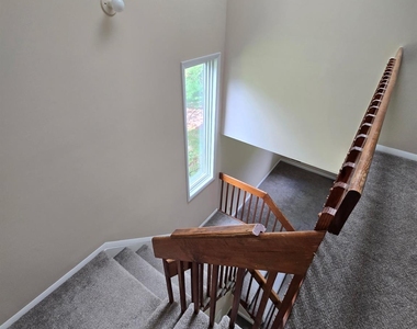 256 Heritage Lane - Photo Thumbnail 17