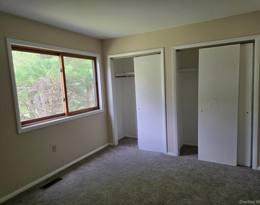 256 Heritage Lane - Photo Thumbnail 20
