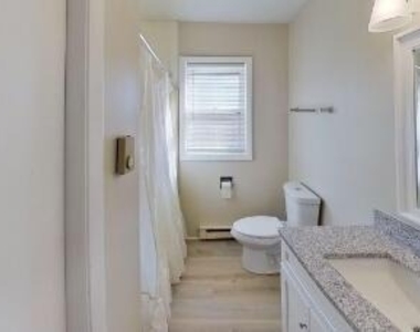 35 Parkwood Street - Photo Thumbnail 19