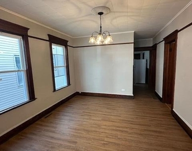 945 Broadway - Photo Thumbnail 11