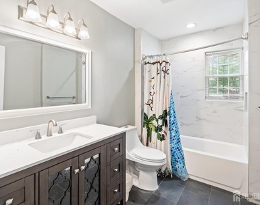 10 Woodruff Road - Photo Thumbnail 7