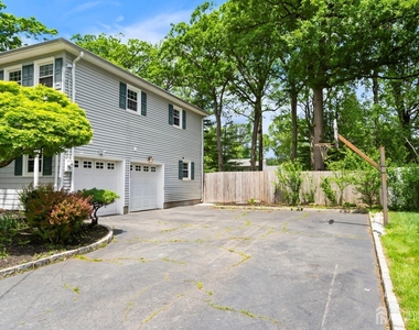 10 Woodruff Road - Photo Thumbnail 1