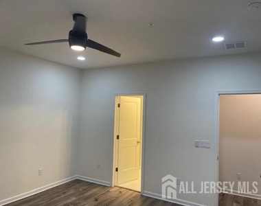 82 Depot Way - Photo Thumbnail 17