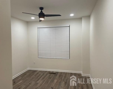 82 Depot Way - Photo Thumbnail 14