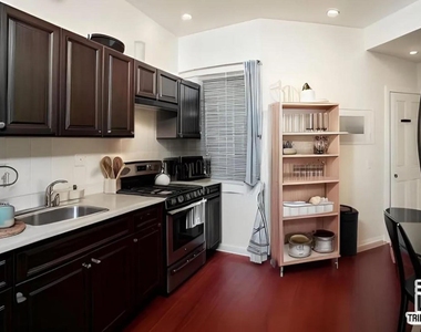 439 Jefferson Avenue - Photo Thumbnail 3