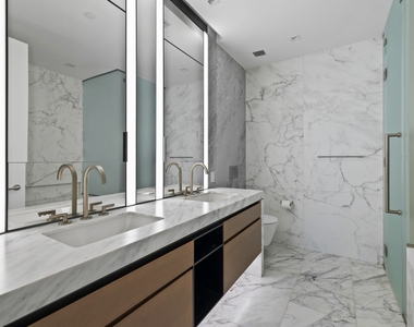 555 W 22nd Street - Photo Thumbnail 4
