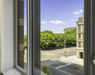 555 W 22nd Street - Photo Thumbnail 3