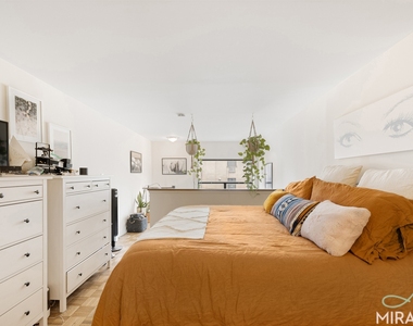 153 E 32nd Street - Photo Thumbnail 8