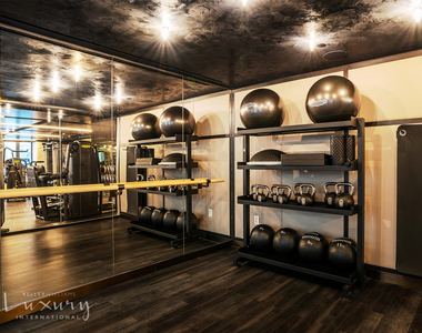 685 Fifth Avenue - Photo Thumbnail 17