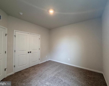 19 Forest Grove Avenue - Photo Thumbnail 19