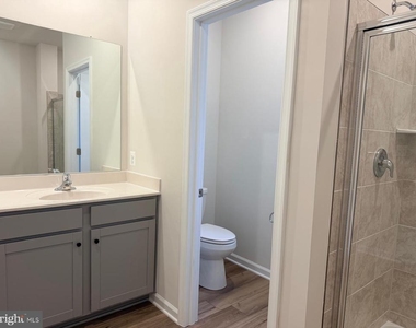 19 Forest Grove Avenue - Photo Thumbnail 10