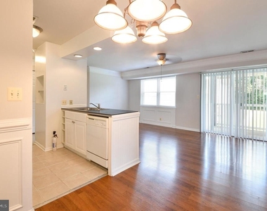 102 Chesterfield Lane - Photo Thumbnail 26