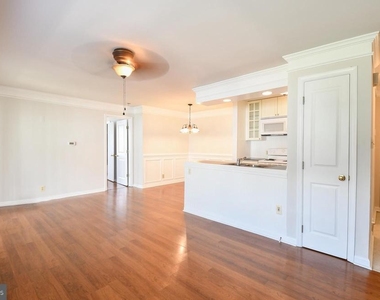 102 Chesterfield Lane - Photo Thumbnail 20