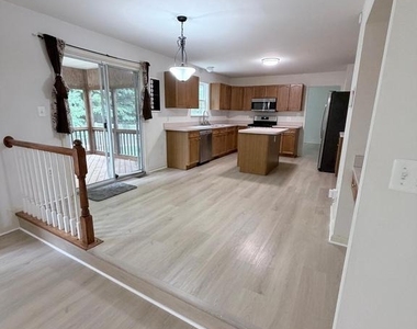 5 Prestonwood Court - Photo Thumbnail 9