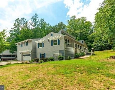 2044 Coast Guard Drive - Photo Thumbnail 20