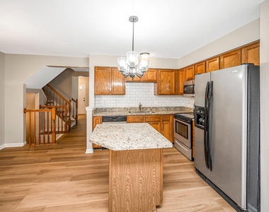 9705 Becker Court - Photo Thumbnail 13