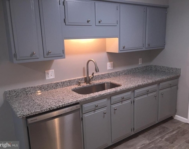 11804 Kennedy Lane - Photo Thumbnail 15