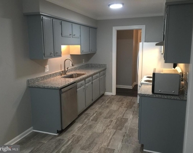 11804 Kennedy Lane - Photo Thumbnail 11
