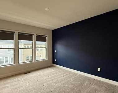 1949 Greenbriar Hall Road - Photo Thumbnail 10
