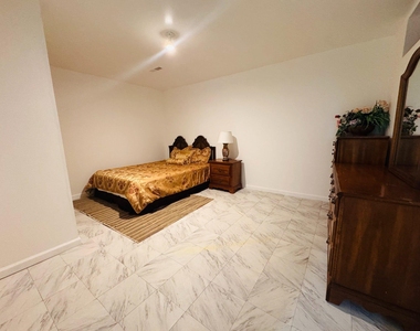 17754 Avenel Lane - Photo Thumbnail 6