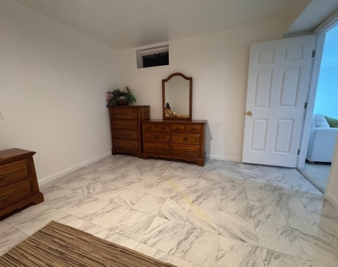 17754 Avenel Lane - Photo Thumbnail 8