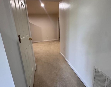 17754 Avenel Lane - Photo Thumbnail 18