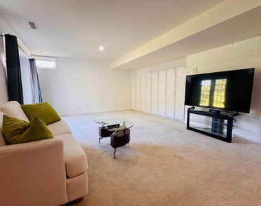 17754 Avenel Lane - Photo Thumbnail 5