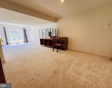 17754 Avenel Lane - Photo Thumbnail 2