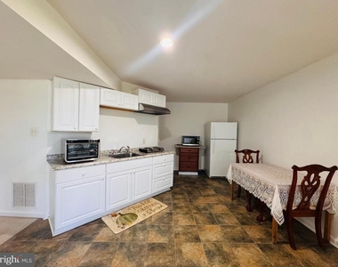 17754 Avenel Lane - Photo Thumbnail 13