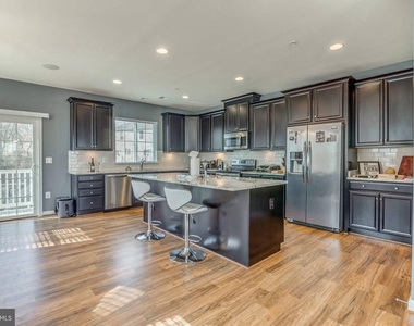 14755 Malloy Court - Photo Thumbnail 7