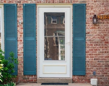 2913 Seminole Road - Photo Thumbnail 1