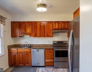 2913 Seminole Road - Photo Thumbnail 11