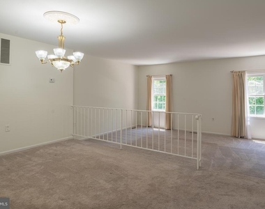 2913 Seminole Road - Photo Thumbnail 7