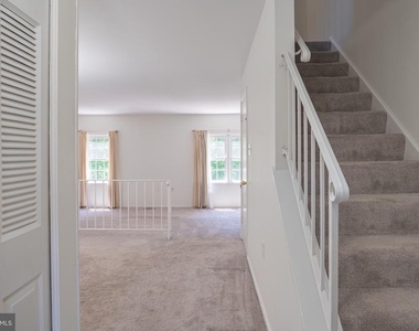 2913 Seminole Road - Photo Thumbnail 5