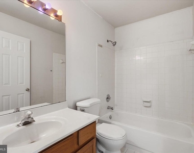 8624 Sanderling Drive - Photo Thumbnail 12
