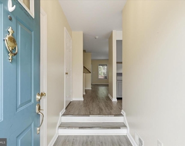 8624 Sanderling Drive - Photo Thumbnail 3