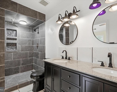 8624 Sanderling Drive - Photo Thumbnail 9