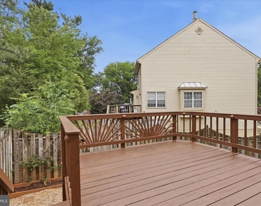 8624 Sanderling Drive - Photo Thumbnail 17