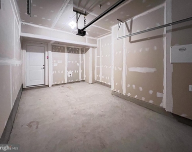 20285 Newfoundland Square - Photo Thumbnail 39