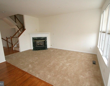 46164 Aisquith Terrace - Photo Thumbnail 4