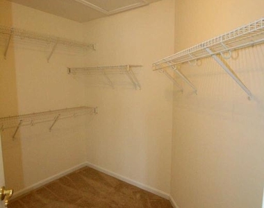 46164 Aisquith Terrace - Photo Thumbnail 11