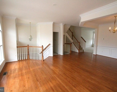 46164 Aisquith Terrace - Photo Thumbnail 3